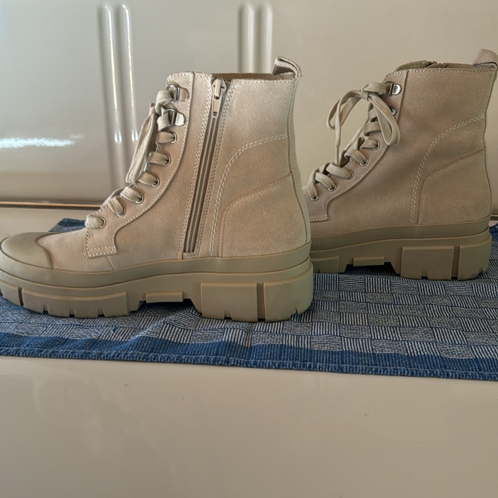 Ankle boot - Picture 3 of 8